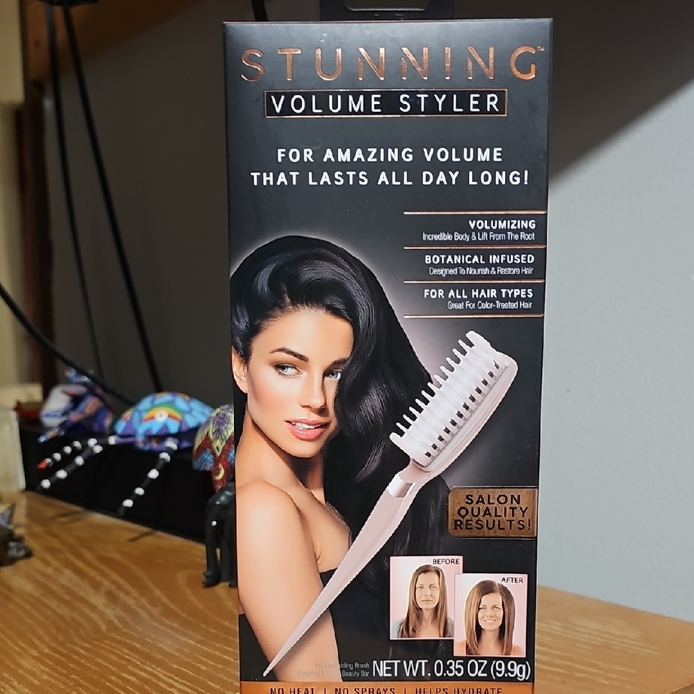 White Hair Styling Tool for Sleek Results